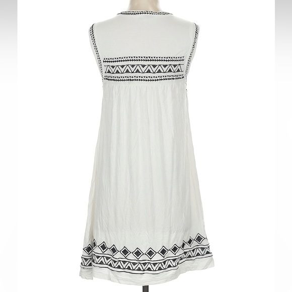 POL Boho White Black Embroidered Pattern Scoop Neck Relaxed Fit Midi Dress•Small - Picture 3 of 8